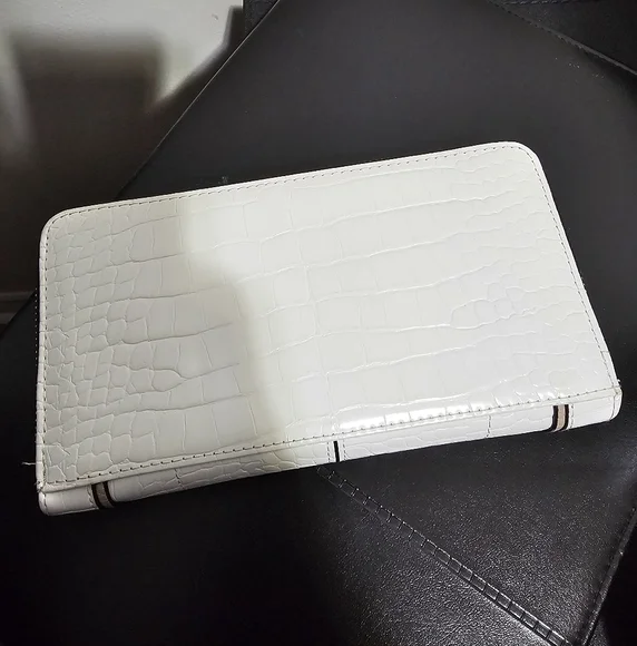 Call It Spring Women's Wallet - Picture 2 of 3